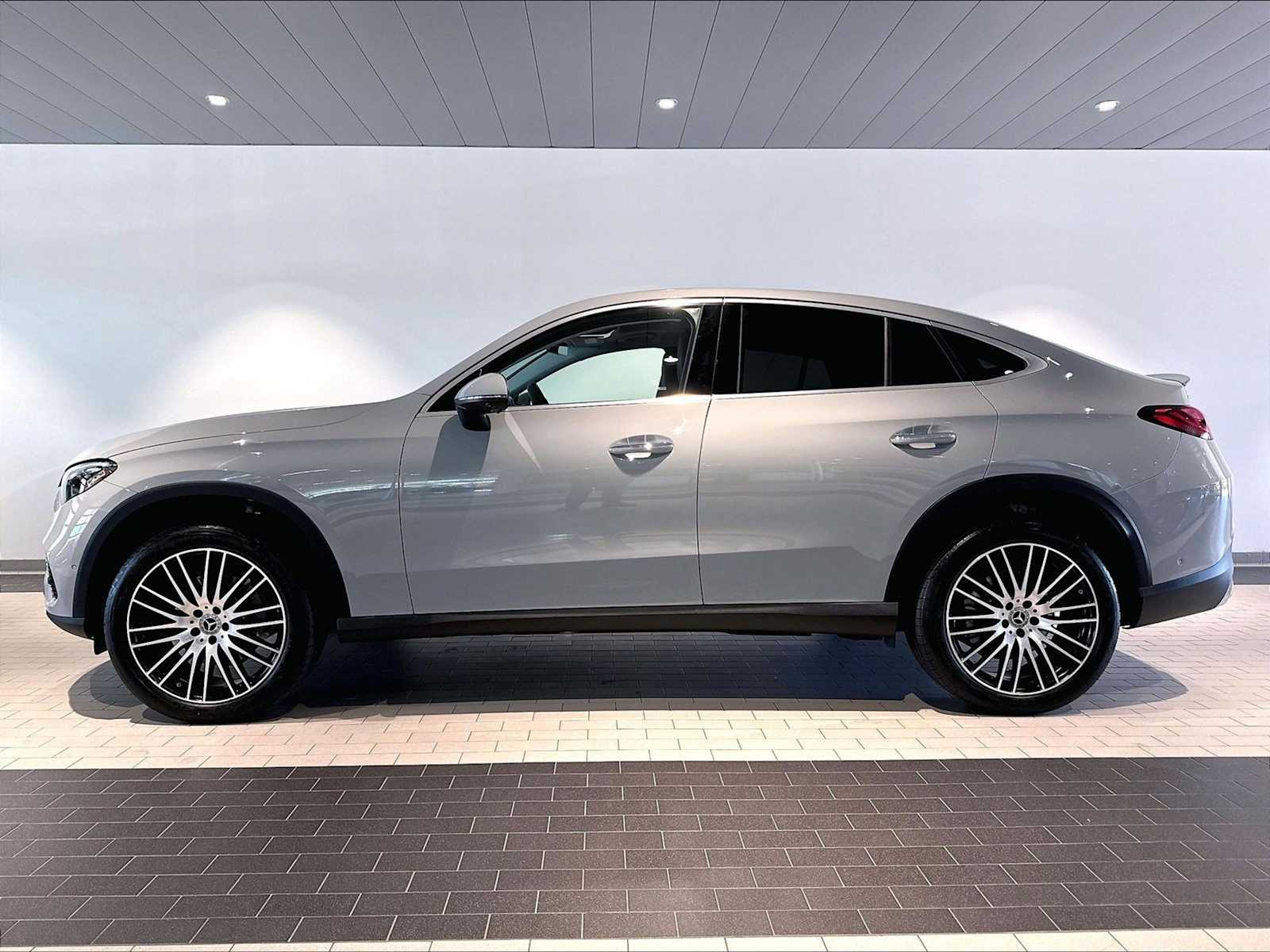 mercedes-benz glc coupe 2025 W1NKJ4HB3SF329674 image mercedes-benz glc coupe 2025 W1NKJ4HB3SF329674 image